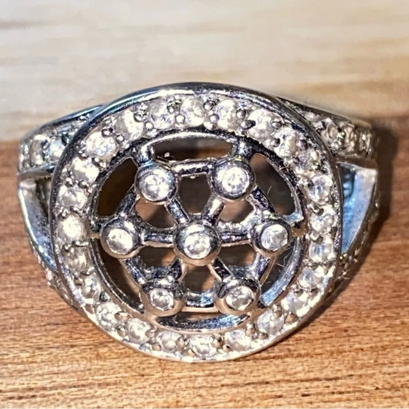 Estate Sterling Silver Round CZ Rhinestone Cubic Zirconia Mandala Wheel Ring 7 - Picture 1 of 11